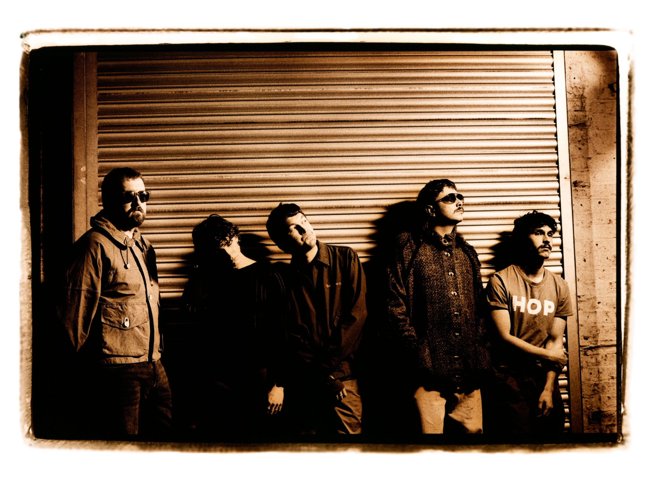Draußen! Neue Alben von Gurriers, Tom Morello, The Ocean und mehr